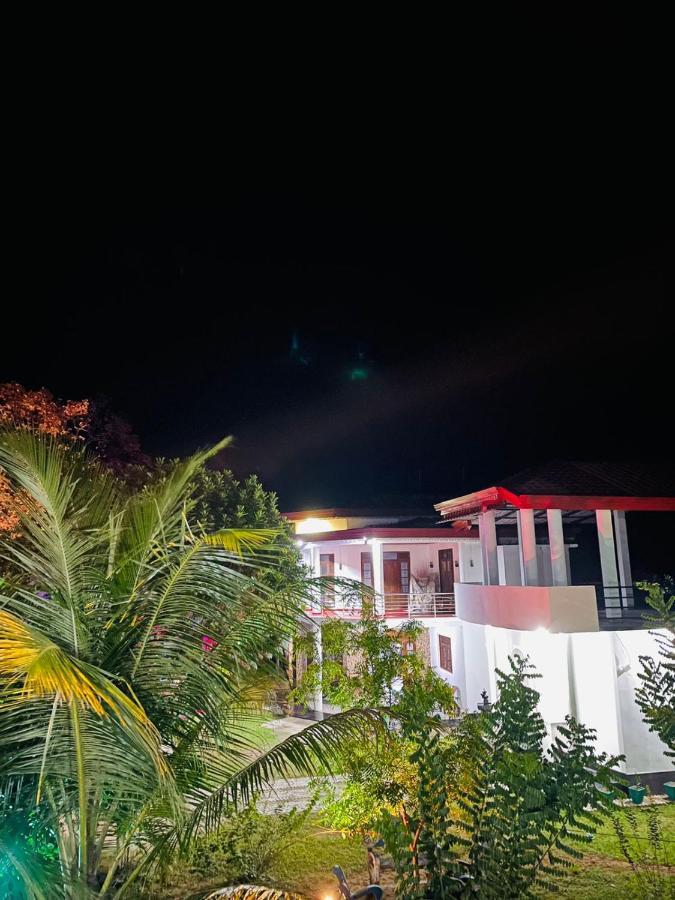 White Win Villa Elewela 外观 照片